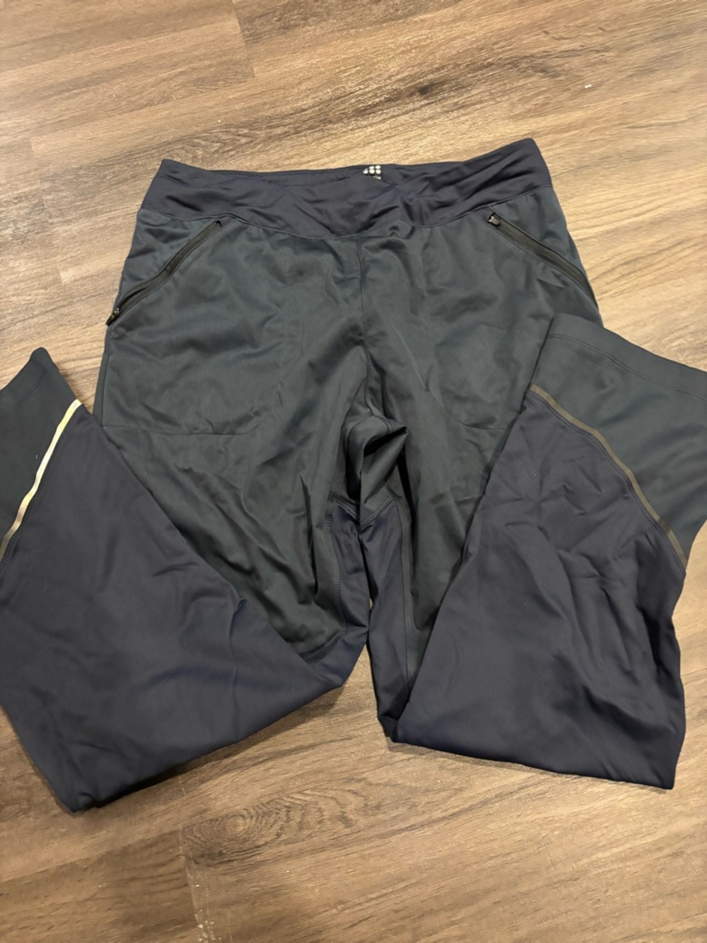 Title Nine Navy Athletic Waistband Leggings